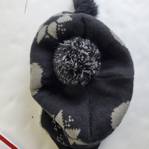 Old Navy Beanie - Picture 5 of 10